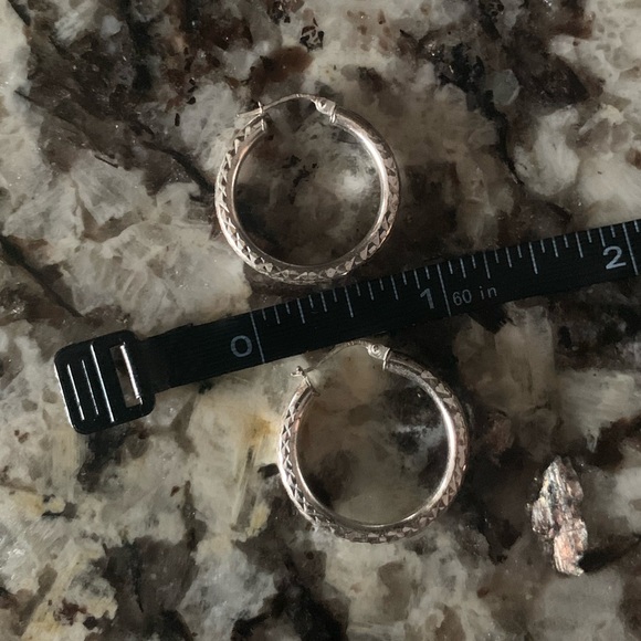 Thai Sterling Silver Diamond Cut Tube Hoop Earrings, Stamped 925 - Picture 6 of 10